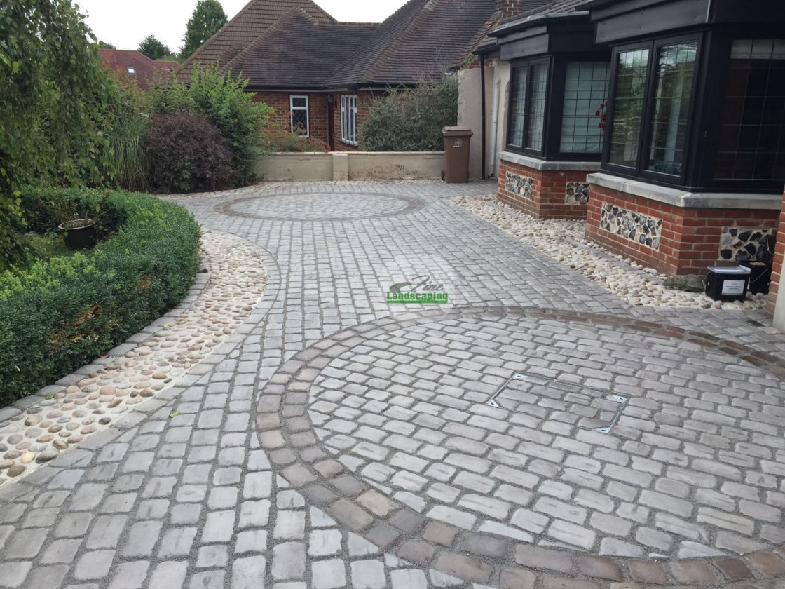 BLOCK PAVING 