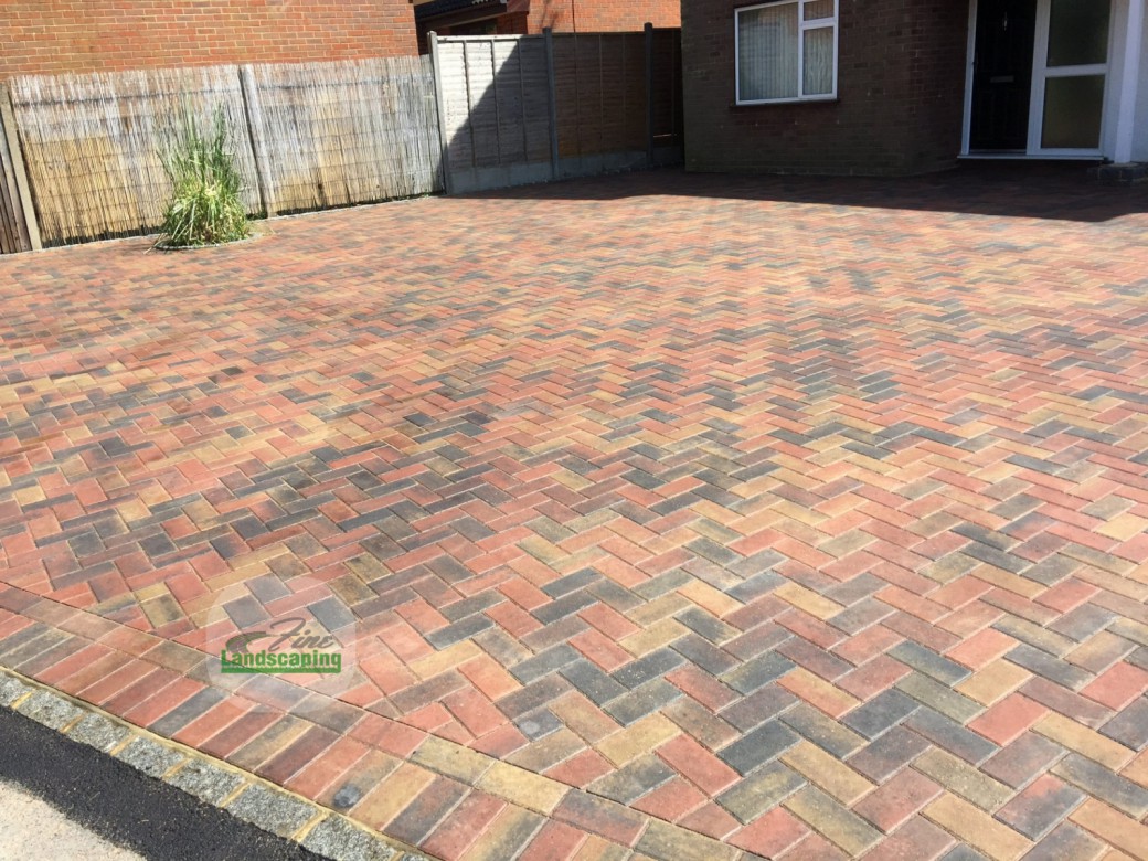 BLOCK PAVING 