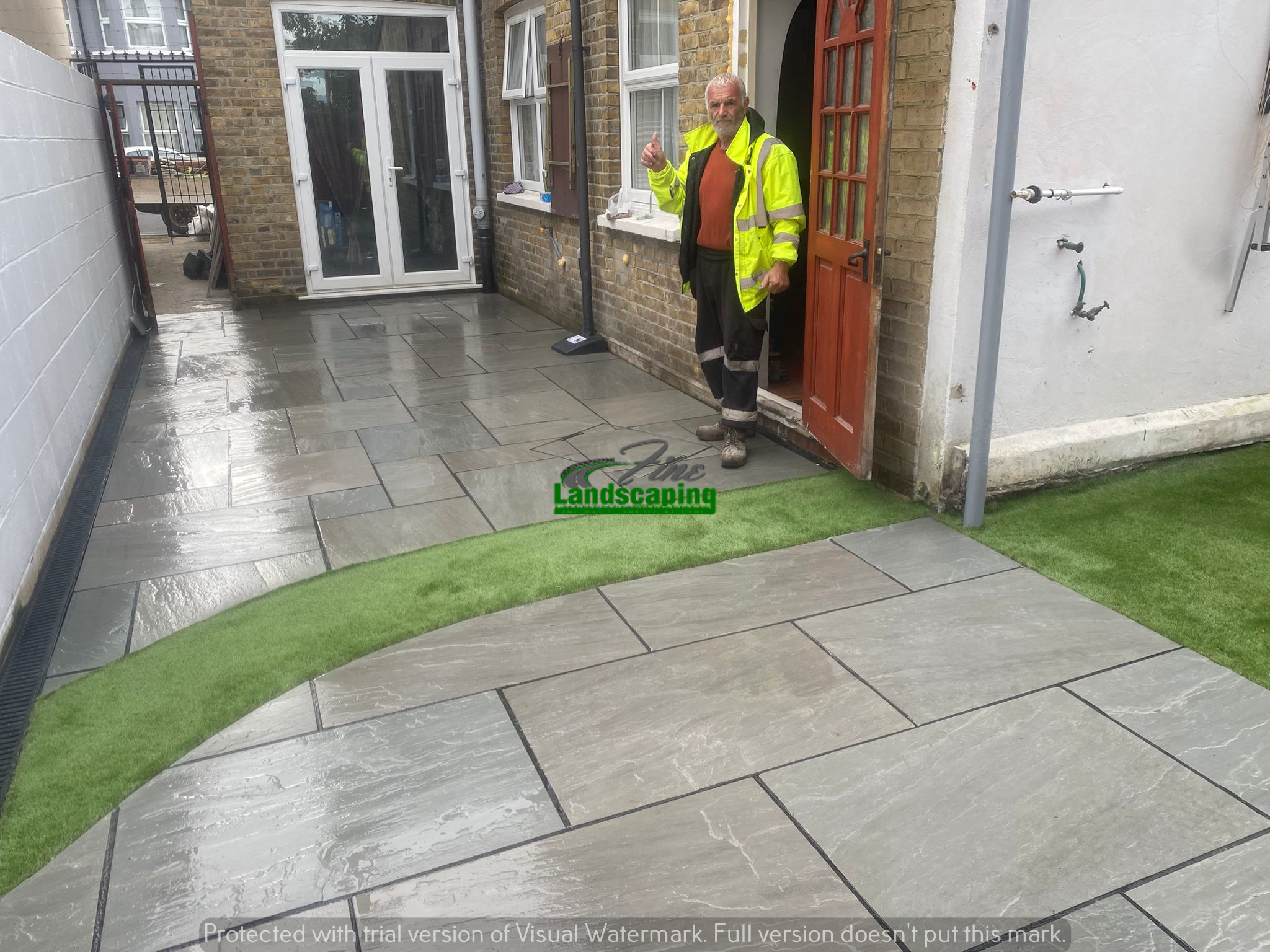 Garden slabs installation in London